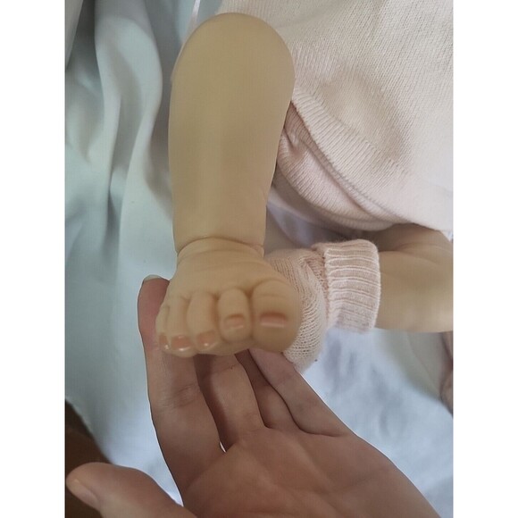 Ashton Drake Emily Baby Doll Celebration Of Life COA Vtg 2004 - Picture 9 of 17